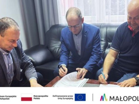 Podpisaliśmy umowę na budowę PSZOK w Maniowach