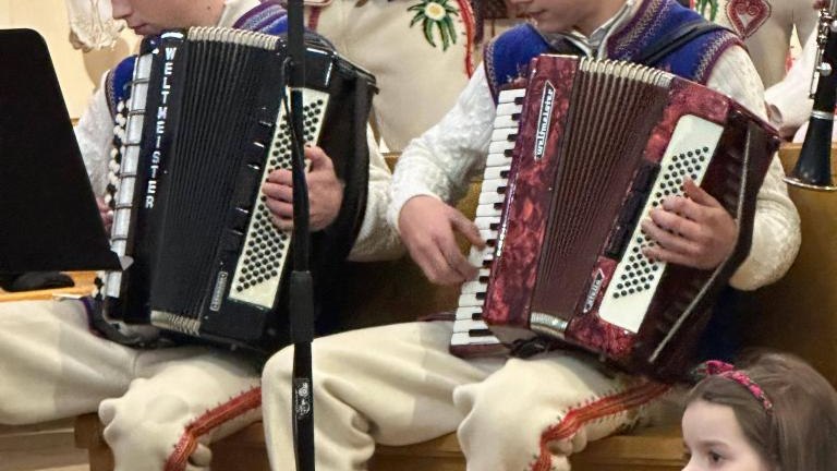 Kolędowanie w Sromowcach Niżnych (13).jpg