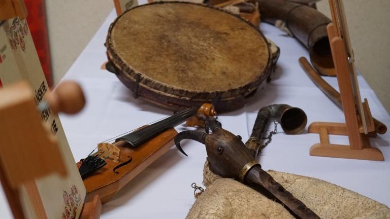 Kontrasty muzyki ludowej w Domu Kultury w Maniowach (16).jpg