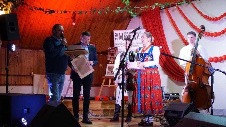 Kontrasty muzyki ludowej w Domu Kultury w Maniowach (29).jpg