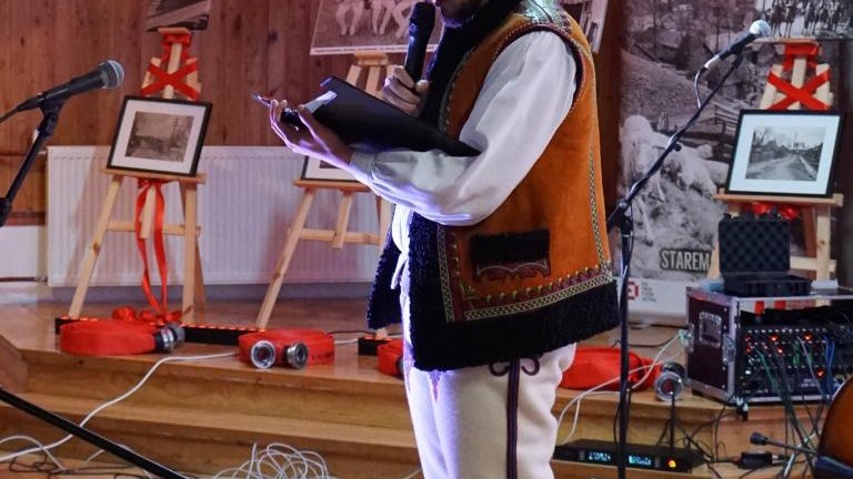 Kontrasty muzyki ludowej w Domu Kultury w Maniowach (7).jpg