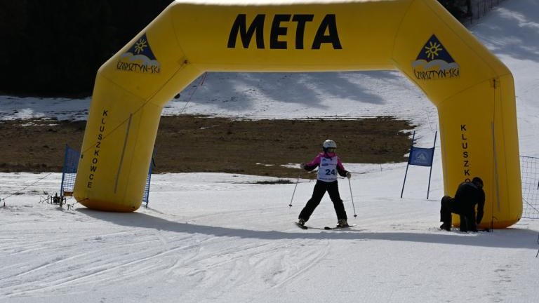 Młodzi sportowcy na stoku – zawody o Puchar Wójta Gminy Czorsztyn (136) (Duże).JPG