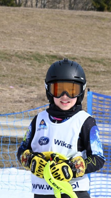 Młodzi sportowcy na stoku – zawody o Puchar Wójta Gminy Czorsztyn (140) (Duże).JPG