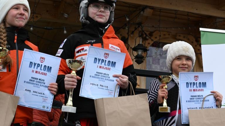 Młodzi sportowcy na stoku – zawody o Puchar Wójta Gminy Czorsztyn (184) (Duże).JPG