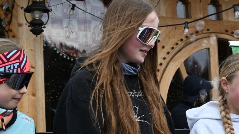 Młodzi sportowcy na stoku – zawody o Puchar Wójta Gminy Czorsztyn (195) (Duże).JPG