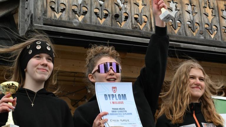 Młodzi sportowcy na stoku – zawody o Puchar Wójta Gminy Czorsztyn (210) (Duże) — kopia.JPG