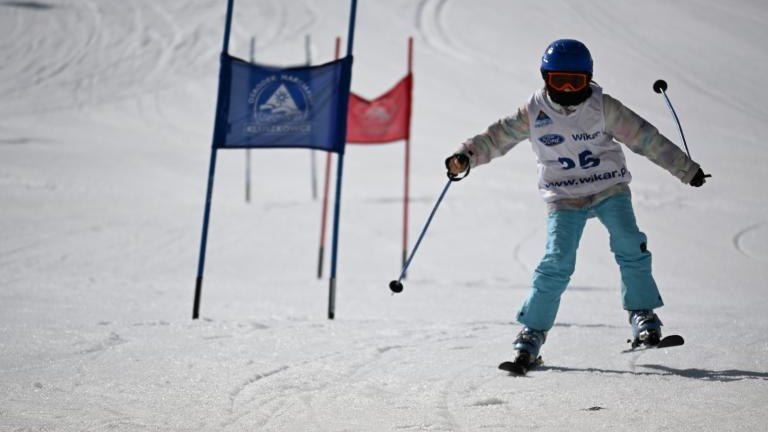 Młodzi sportowcy na stoku – zawody o Puchar Wójta Gminy Czorsztyn (28) (Duże).JPG