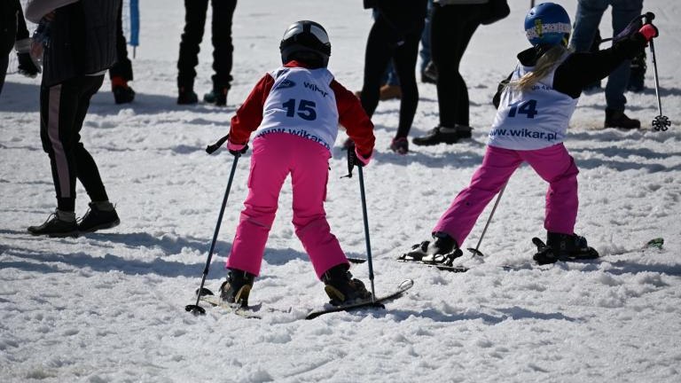 Młodzi sportowcy na stoku – zawody o Puchar Wójta Gminy Czorsztyn (44) (Duże).JPG