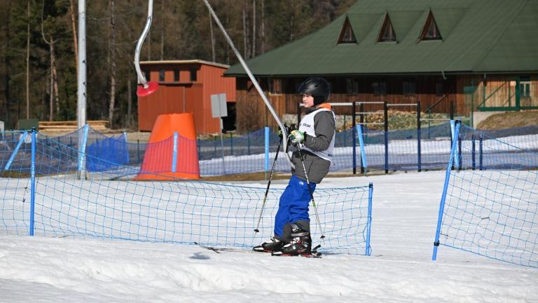 Młodzi sportowcy na stoku – zawody o Puchar Wójta Gminy Czorsztyn (5) (Duże).JPG