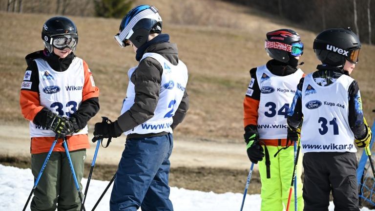 Młodzi sportowcy na stoku – zawody o Puchar Wójta Gminy Czorsztyn (51) (Duże).JPG