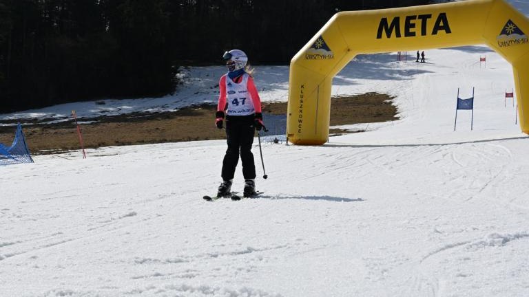 Młodzi sportowcy na stoku – zawody o Puchar Wójta Gminy Czorsztyn (63) (Duże).JPG