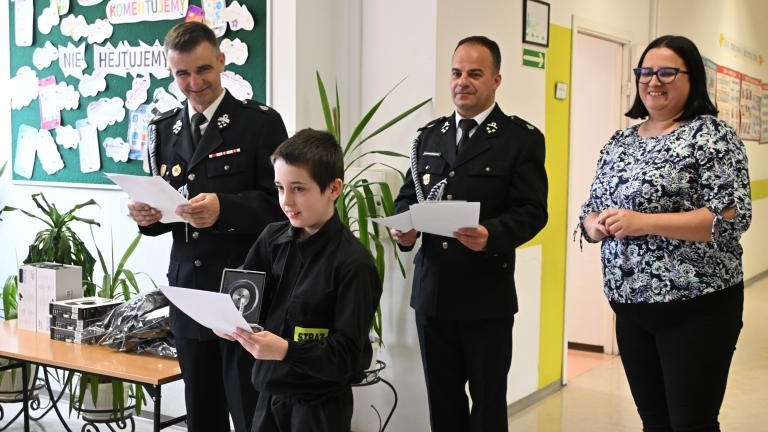 Gminne eliminacje Ogólnopolskiego Turnieju Wiedzy Pożarniczej w Sromowcach Niżnych (10).JPG