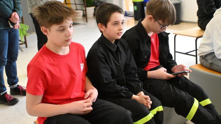 Gminne eliminacje Ogólnopolskiego Turnieju Wiedzy Pożarniczej w Sromowcach Niżnych (4).JPG