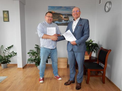 Podpisanie umowy - Biuro Turystyczne Dartur