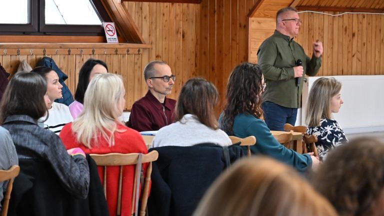 Jak rozpoznawać i reagować – ważne szkolenie dla kadry oświaty (12).JPG